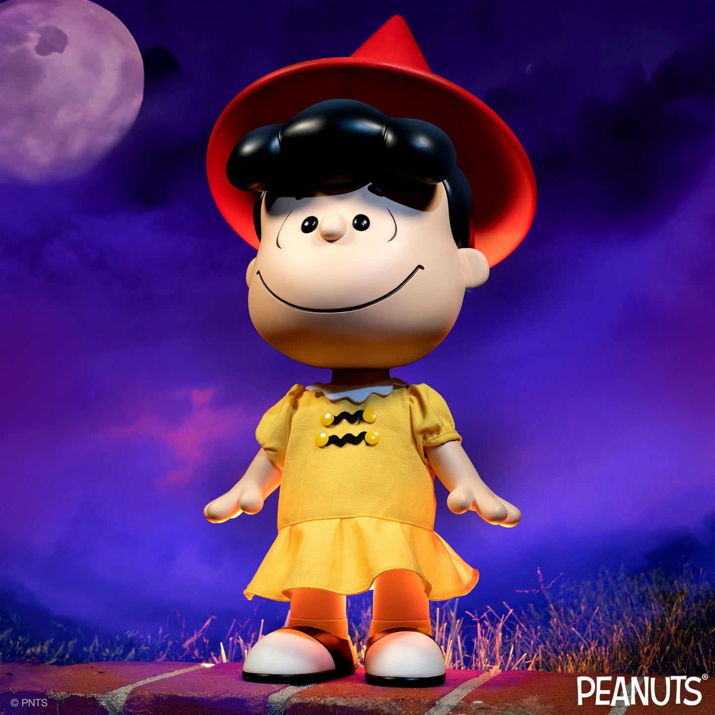 Lucy In Witch Mask - Peanuts SuperSize
